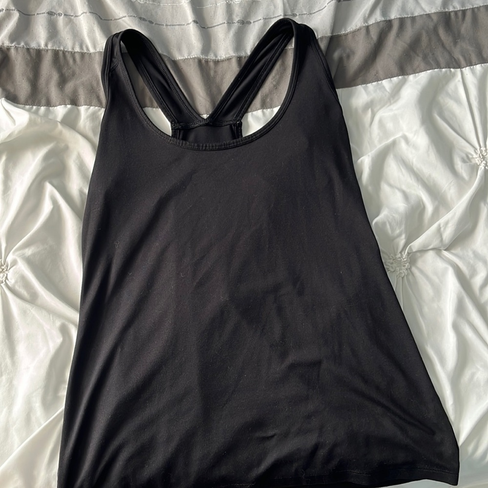 Black athletic tank!